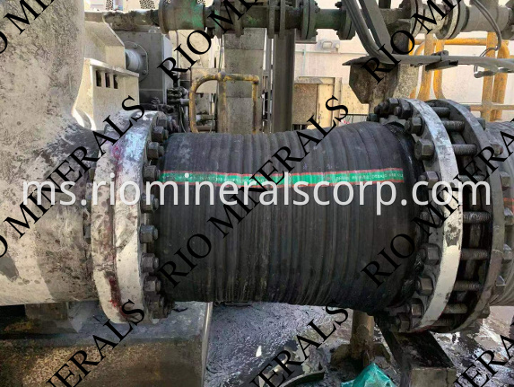 side-tensioned rubber screen media for aggregate pegging blinding